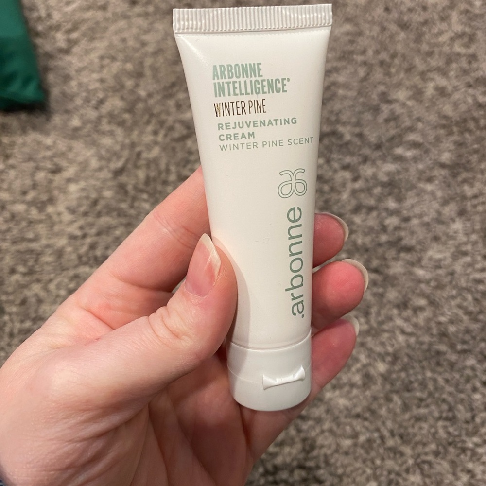 Arbonne Intelligence Winter Pine Rejuvenating Cream
